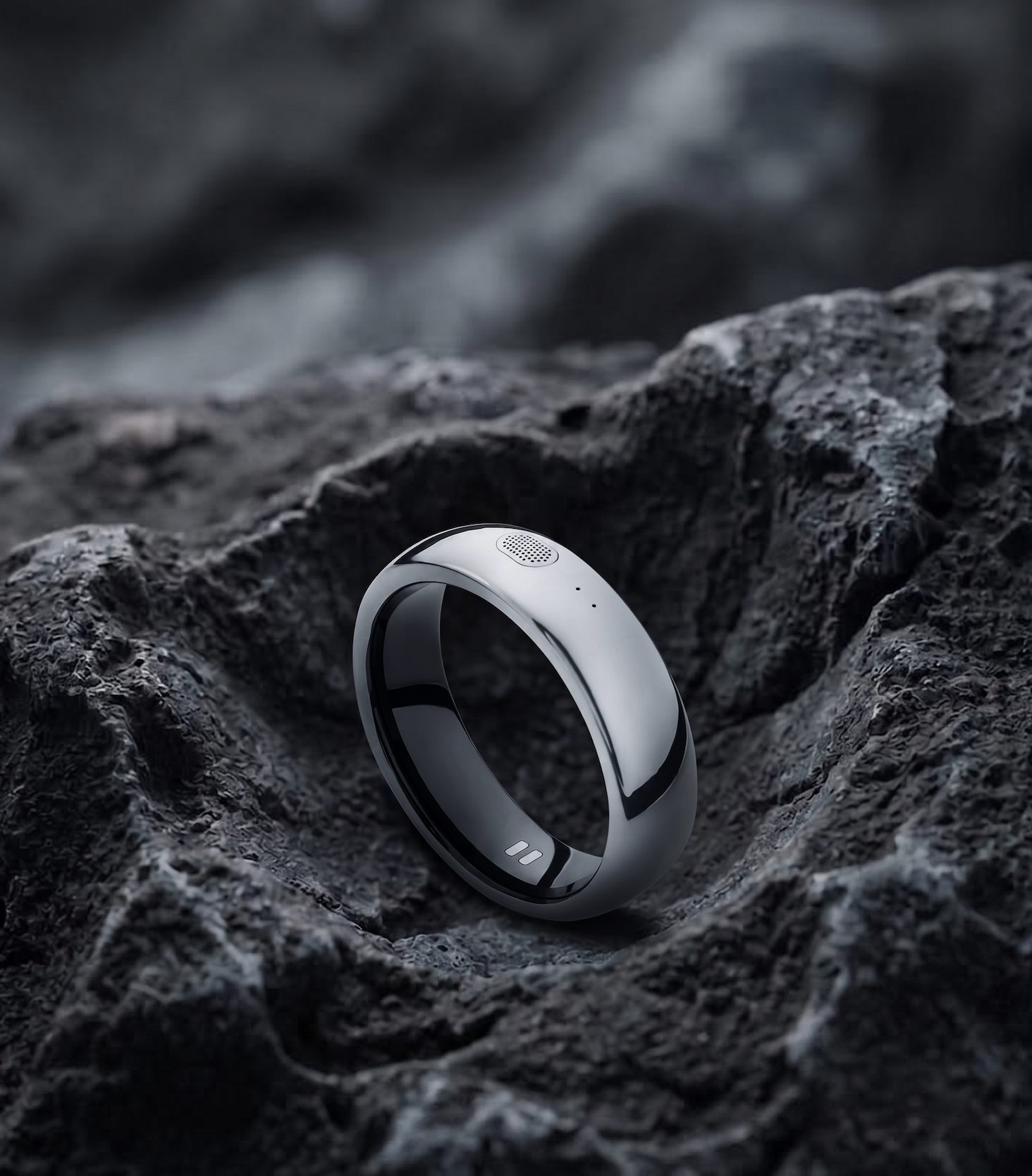 Whaisper ring on dark